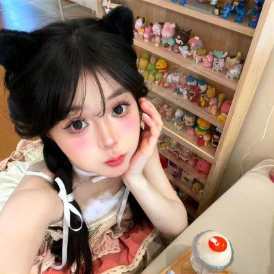 红十字背后